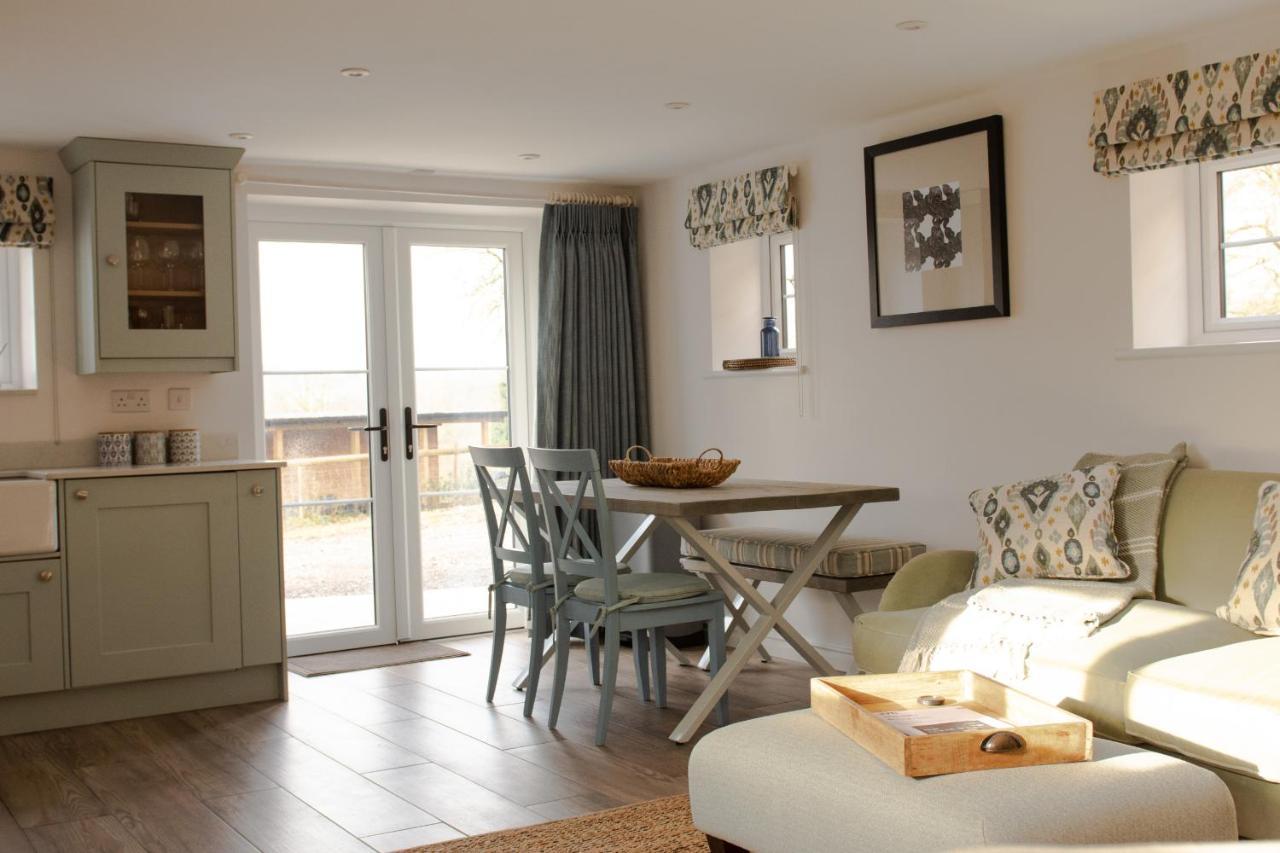 Finwood Green Farm Holiday Cottages-The Calf Shed And The Milk Parlour Henley-in-Arden Esterno foto