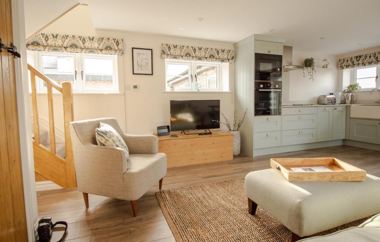 Finwood Green Farm Holiday Cottages-The Calf Shed And The Milk Parlour Henley-in-Arden Esterno foto